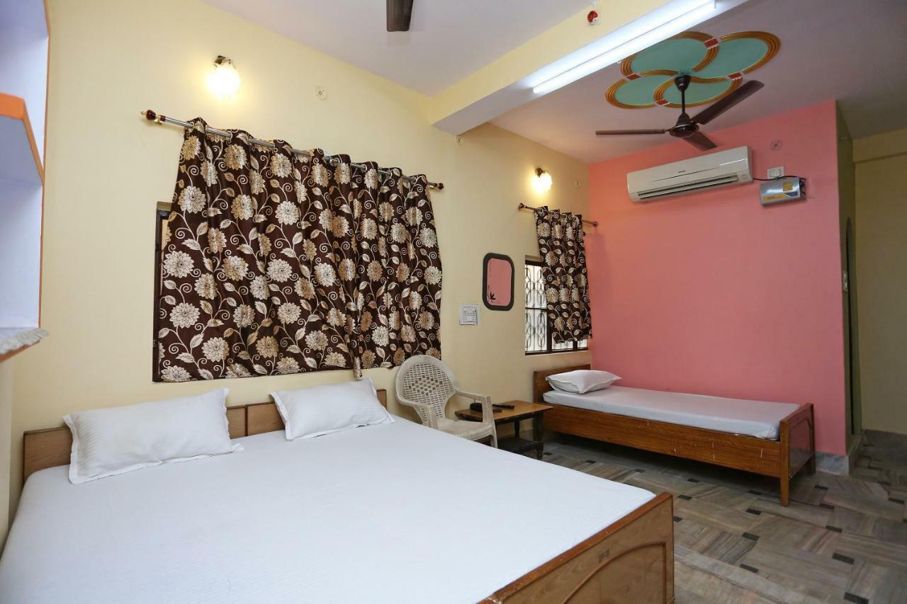 Spot On 45585 Hotel Aakash Ganga Varanasi Eksteriør bilde