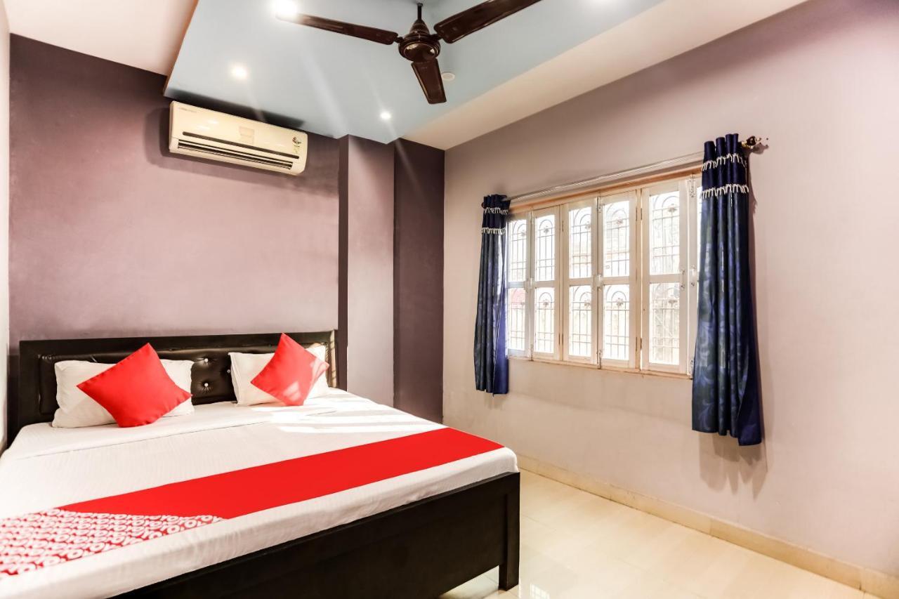 Spot On 45585 Hotel Aakash Ganga Varanasi Eksteriør bilde